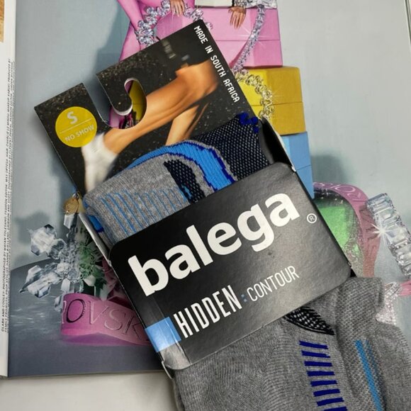 SMALL NWT Balega Hidden Comfort No Show Tab Socks - Picture 1 of 3